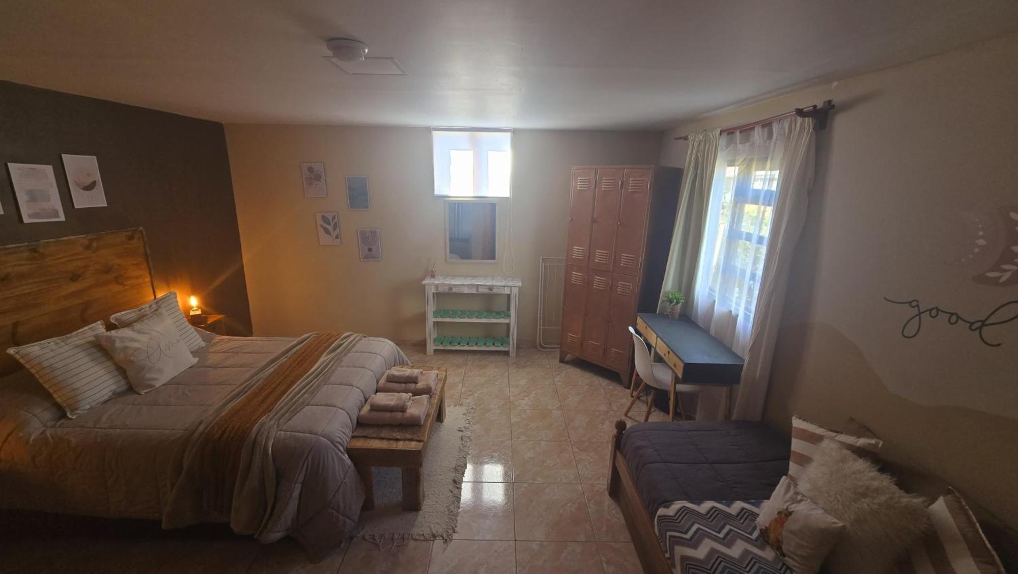 Del Lago, Privadas Y Albergue *
