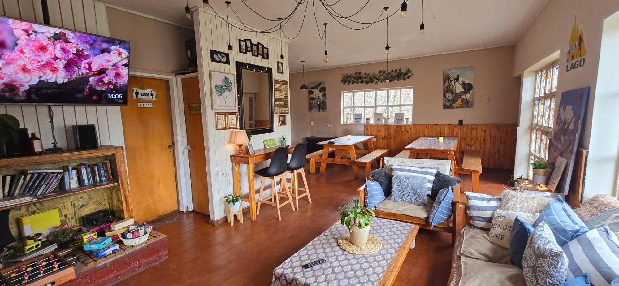 Del Lago, Privadas Y Albergue *